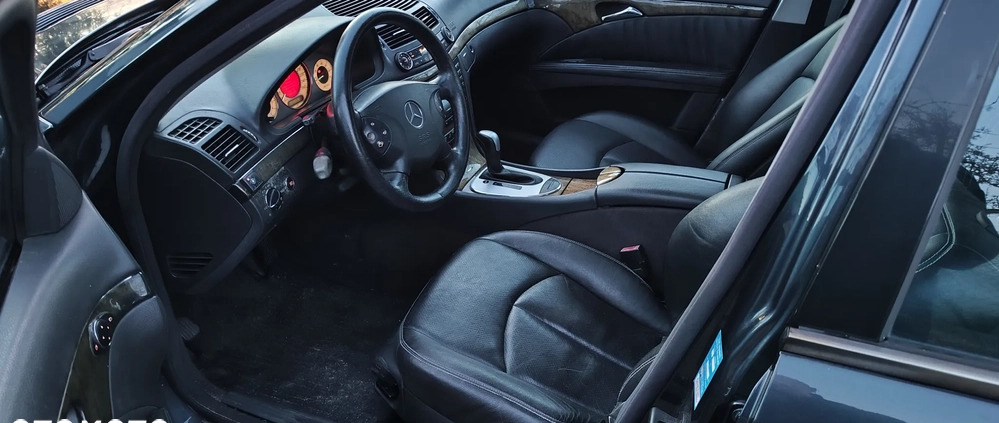 Mercedes-Benz Klasa E cena 12500 przebieg: 329500, rok produkcji 2002 z Słupsk małe 106